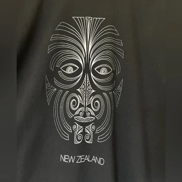 🇳🇿New Zealand Large T Shirt Kiwi Māori Mask *NEW* - Picture 2 of 9